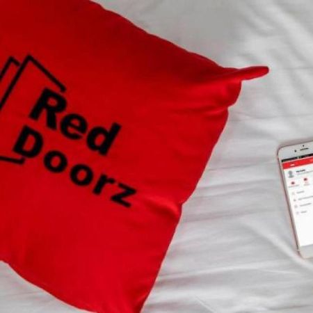 Reddoorz Plus Near Keraton Yogyakarta 2 Ξενοδοχείο Εξωτερικό φωτογραφία