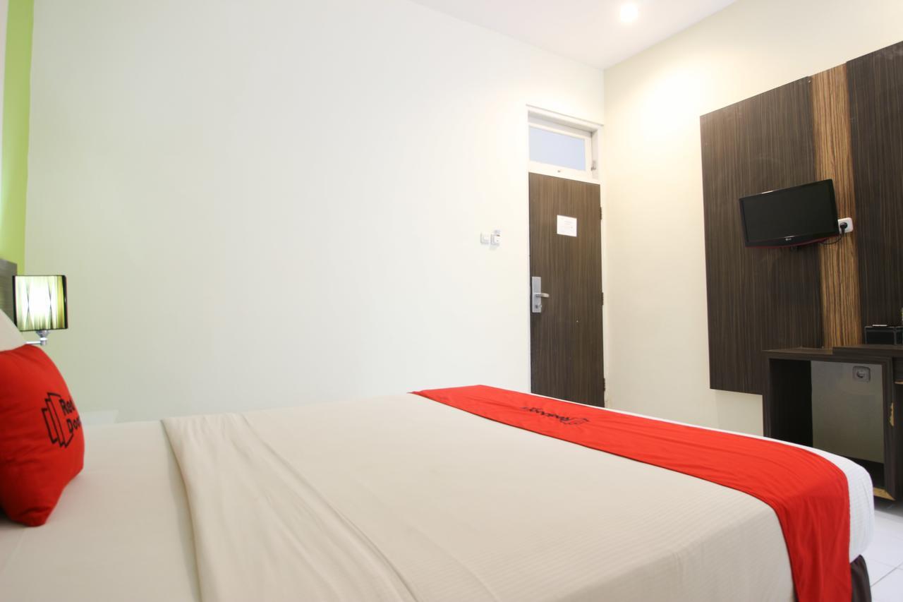 Reddoorz Plus Near Keraton Yogyakarta 2 Ξενοδοχείο Εξωτερικό φωτογραφία